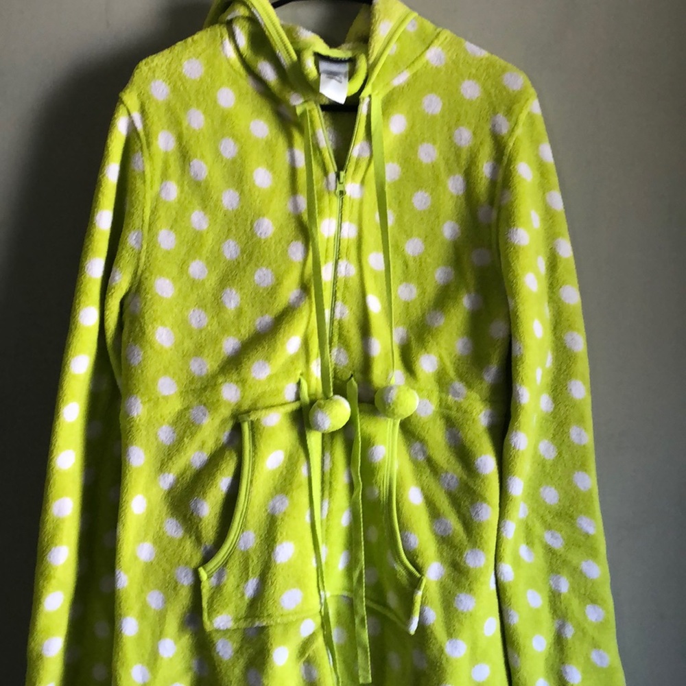 Women’s zip up robe